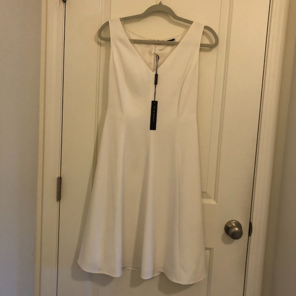 NWT Elie Tahari Josephina Dress – Size 4 - Elegant and Chic